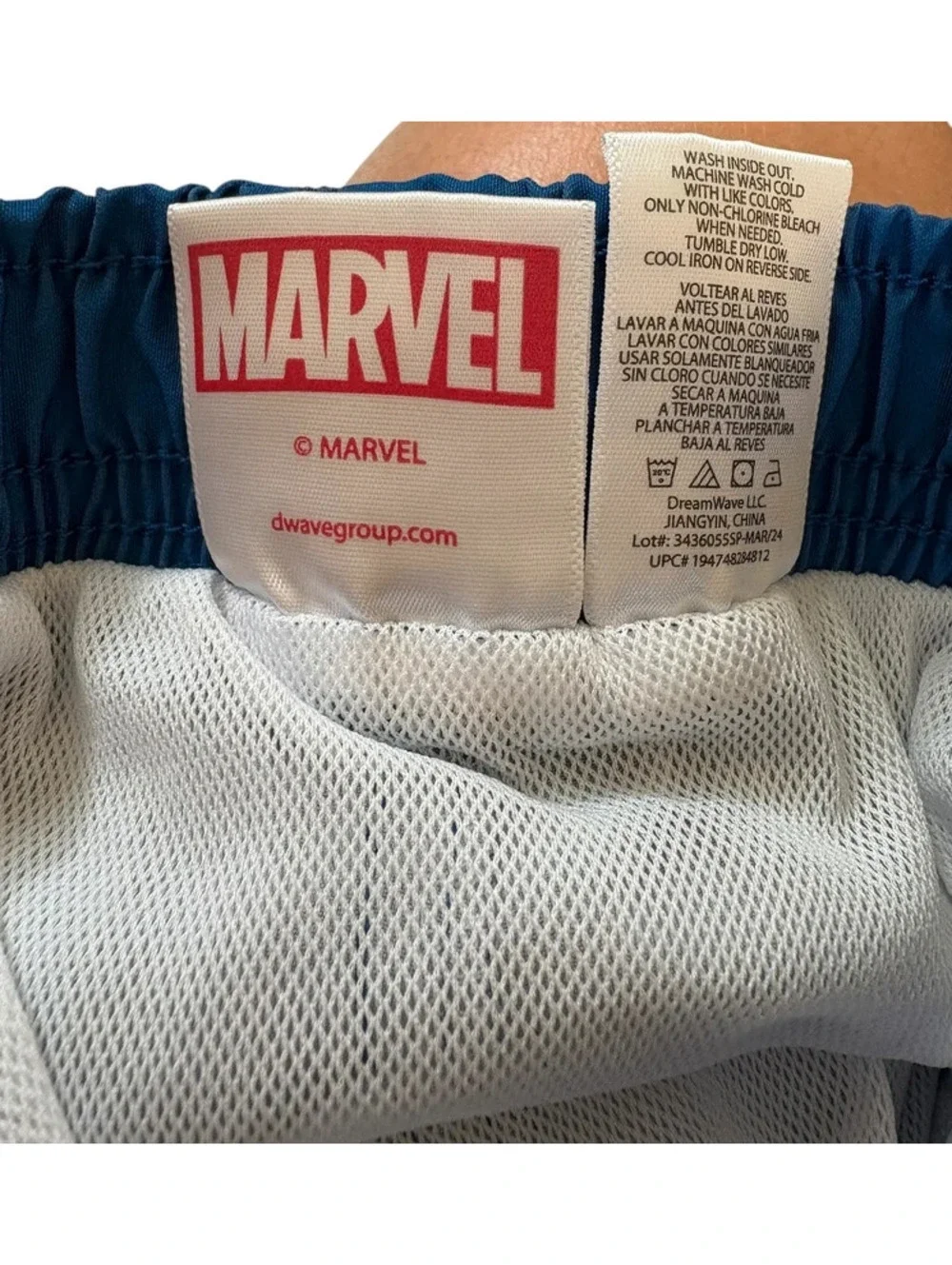 Spiderman boys’ swim shorts size 6/7